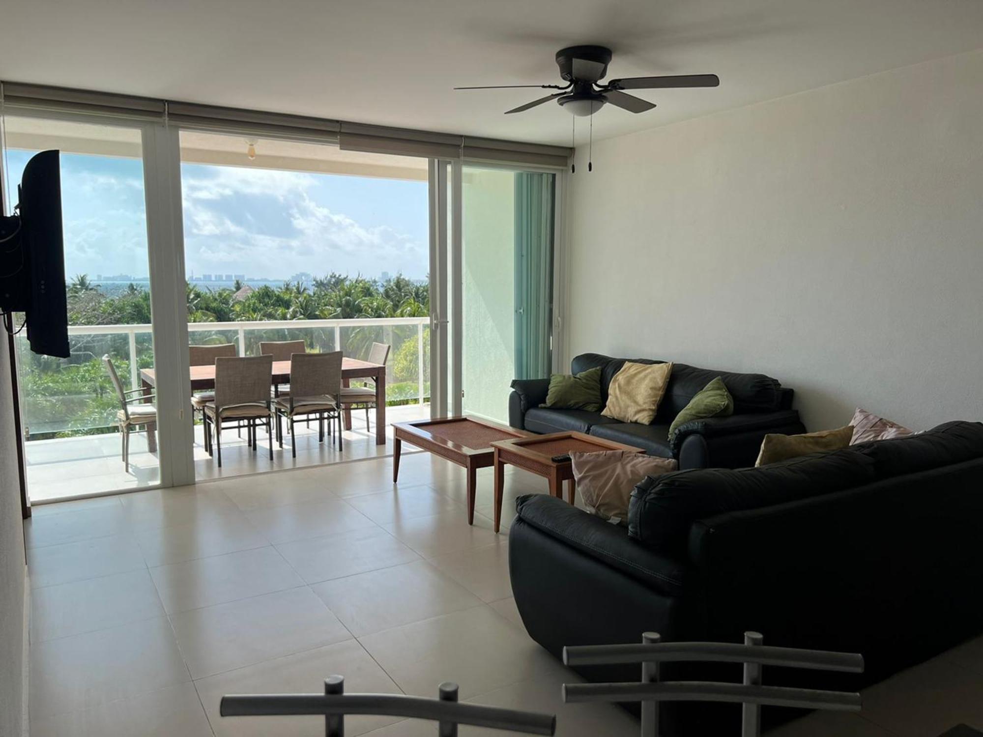 New Beachfront Luxury Apartments Cancún Eksteriør billede