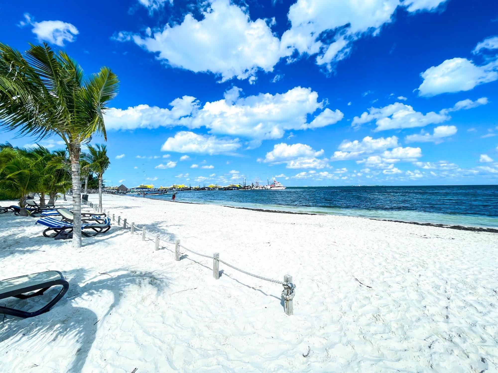 New Beachfront Luxury Apartments Cancún Eksteriør billede