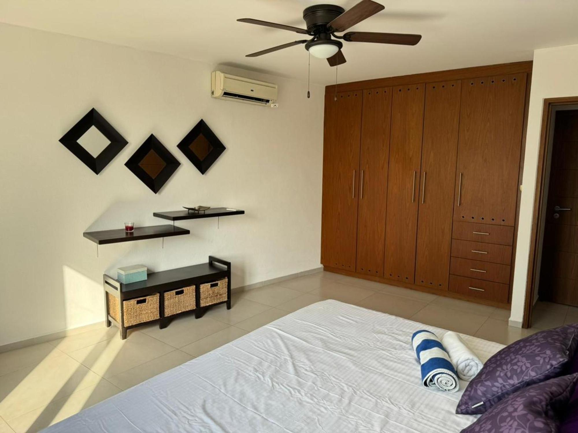 New Beachfront Luxury Apartments Cancún Eksteriør billede