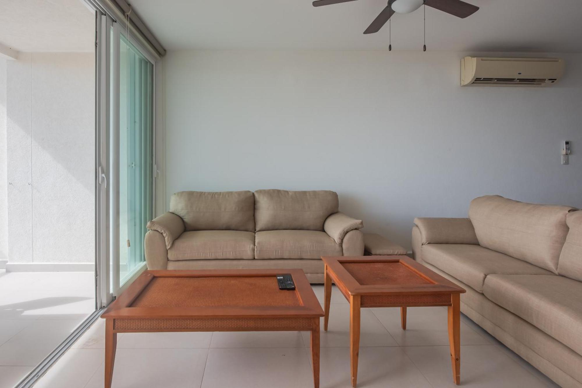 New Beachfront Luxury Apartments Cancún Eksteriør billede
